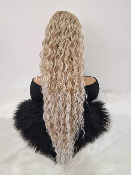 Photo 1728674340320