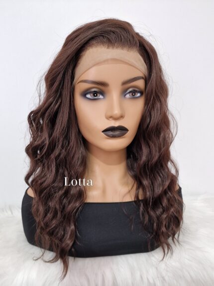 Photo 1735591131340 1