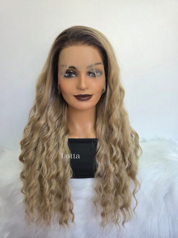 Photo 1758286283086 scaled